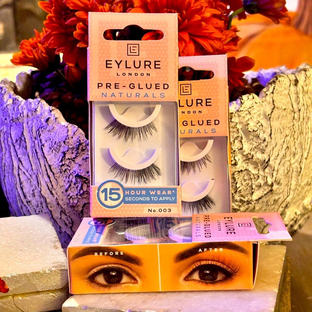 Eyelure PREGLUED “NATURALS” lashes. Black #003 15hr wear